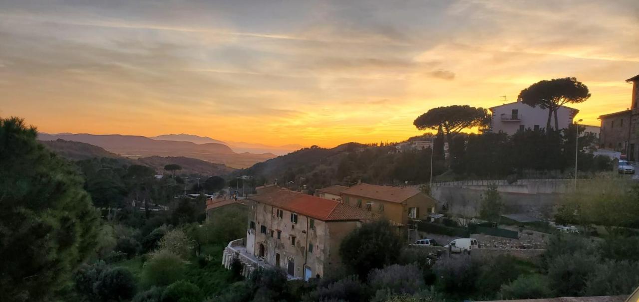 Casina Toscana, Cozy Studio In The Heart Of Campiglia Marittima With Free Wi-Fi المظهر الخارجي الصورة